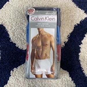 4 Pairs Calvin Klein Boxer Briefs